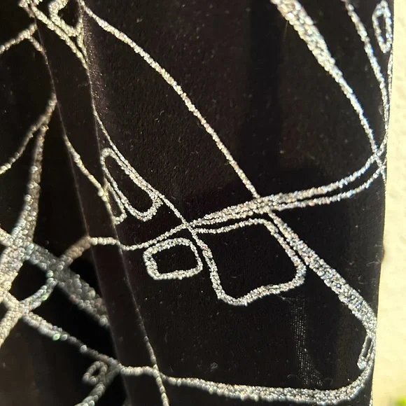 Mondor black&silver figure skating dress size petite small with matching top hat - Picture 10 of 10